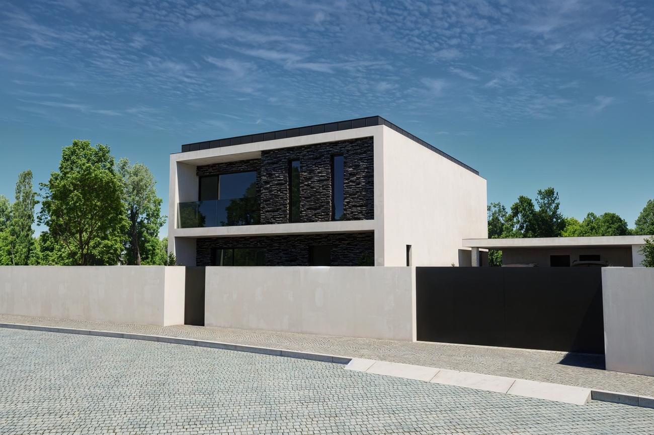 Moradia com portão e muro — Casa da Quintela, Penafiel (imagem 3D)
